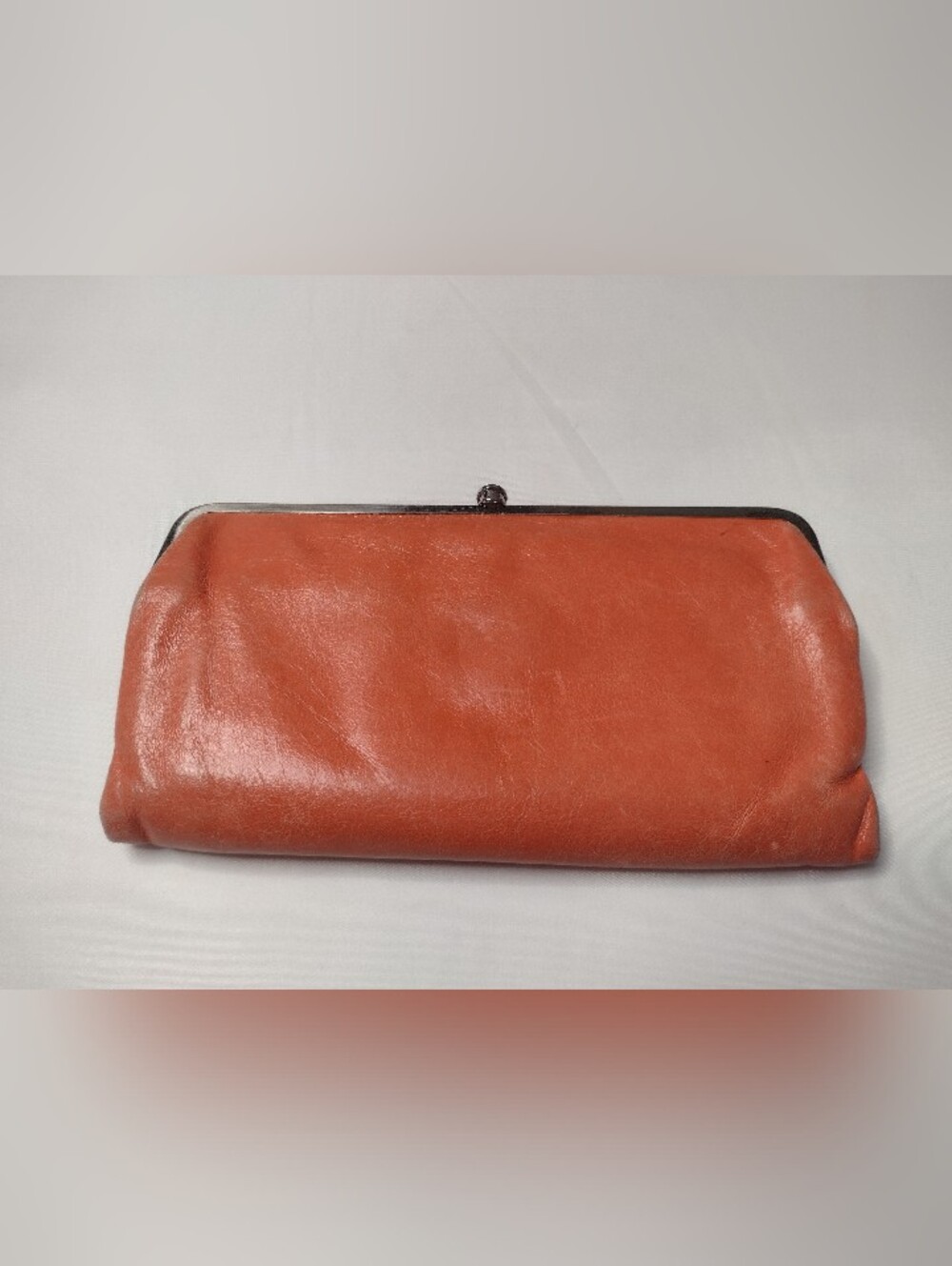 Hobo Lauren Kisslock Clutch Wallet Orange Coral  Leather Frame Wallet B8